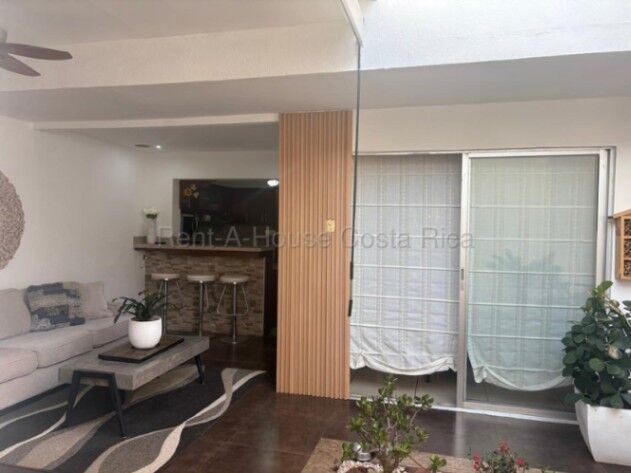 Venta de Casa en Ulloa-Heredia. RAH 26-1669 in Ulloa, Heredia — $195,000