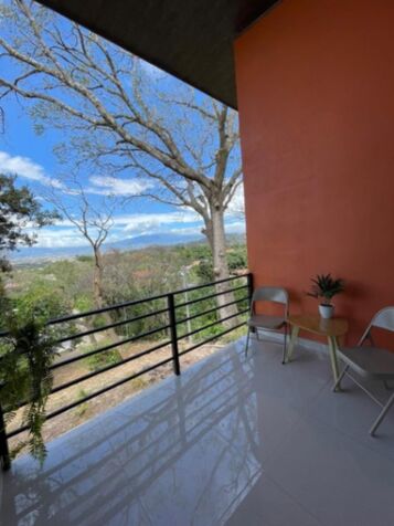 Apartamento nuevo en alquiler en Río Oro en Uruca, Santa Ana, San José — $1,000