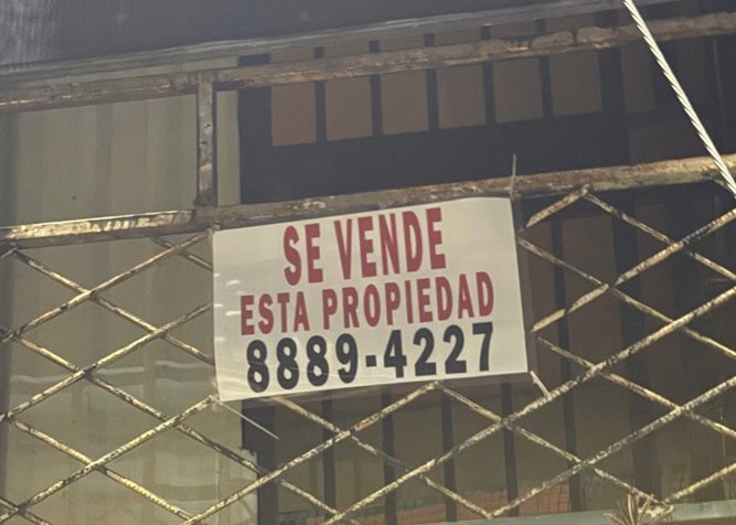 Oportunidad en Pavas: Propiedad Esquinera 170 m² Para Inversión en Pavas, San José — ₡ 1 111 111 - Foto 2 de 2