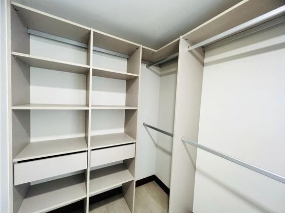 ALQUILER APARTAMENTO, SAN JOSE, URUCA, CONDOMINIO AZENZA TOWER 8281860 en Uruca, San José — $900