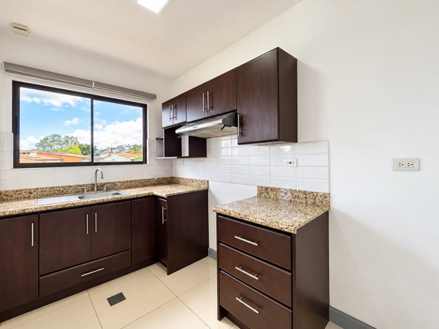 APARTAMENTO EN ALQUILER EN CONDOMINIO LA FLORESTA, TRES RÍOS in Tres Ríos, La Unión, Cartago — ₡ 625 000 - Photo 2 of 19