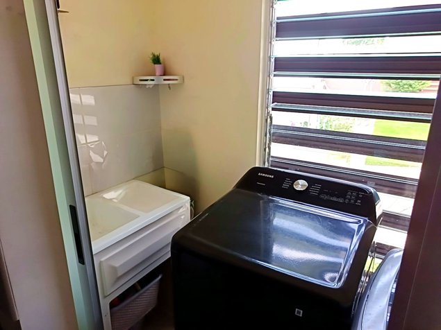 Hermosa Casa Moderna de 2 Bed. San Rafael, Alajuela en San Rafael, Alajuela — $130,000 - Foto 3 de 15