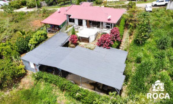 Hermosa Casa en Venta en Miravalles con Vista a los crestones cerro chirripo in San Isidro De El General, Pérez Zeledón, San José — ₡ 84 000 000