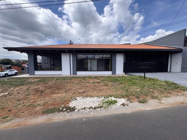 Casa en venta - Esquipulas, Palmares in Esquipulas, Palmares, Alajuela — ₡ 115 000 000