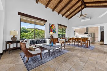 Residencia de Lujo de Cinco Habitaciones en Las Brisas en Tamarindo, Santa Cruz, Guanacaste — $1,599,000 - Foto 5 de 14