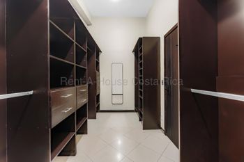 Alquiler de Penthouse en Escazú. RAH 26-2001 en Escazú, San José — $2,800 - Foto 5 de 6