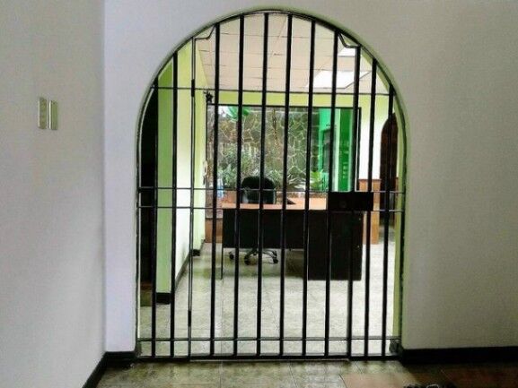 Se vende edificio comercial de 2 plantas en Rhormoser 24-1609 en Pavas, San José — $600,000