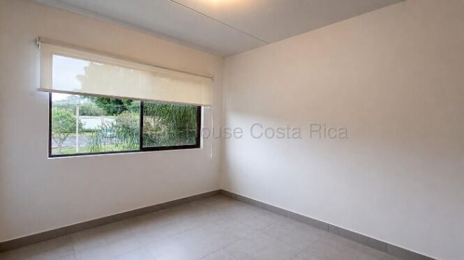 Apartamento en alquiler en Condominio del Este, Curridabat #26-2215 GS en Tirrases, Curridabat, San José — $1,000