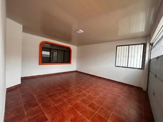 VENTA DE CASA, HEREDIA, SAN FRANCISCO, SANTILLANA DEL MAR en San Francisco, Heredia — ₡ 103 000 000 - Foto 3 de 32