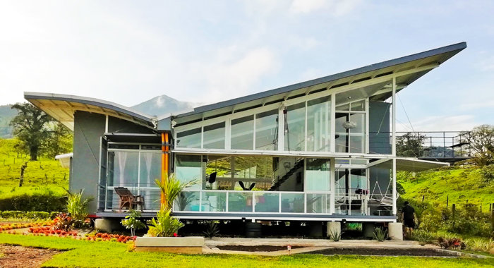 Casa de Ensueño en San Carlos con Vista al Volcán en Quesada, San Carlos, Alajuela — $450,000