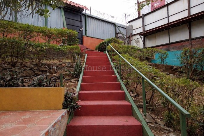 Venta de Casa en Barrio San Luis de Alajuela. RAH 26-1529 in Alajuela — $190,000 - Photo 3 of 8