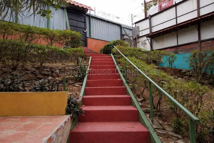 Venta de Casa en Barrio San Luis de Alajuela. RAH 26-1529 en Alajuela — $190,000 - Foto 3 de 8