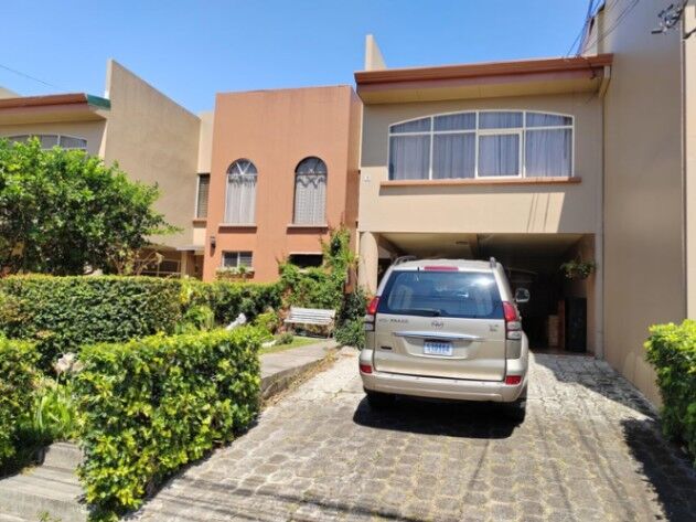 Venta Apartamento en exclusivo Condominio en Tibas en Anselmo Llorente, Tibás, San José — $227,000