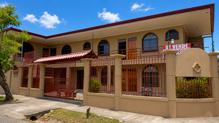 Venta de Propiedad comercial con 10 cabinas/ El Roble Puntarenas en El Roble, Puntarenas — ₡ 225 000 000