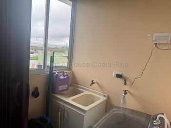 Se vende apartamento en La Trinidad Moravia 26-2144 in La Trinidad, Moravia, San José — 49 000 000 ₡ - Photo 5 of 18