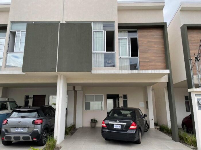 Venta de Casa en Tibás, San José.  RAH 25-1985 in Anselmo Llorente, Tibás, San José — $195,000
