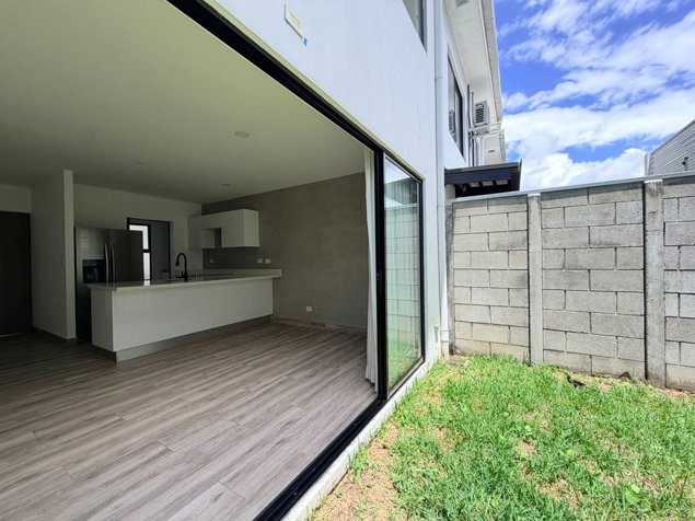 Casa Townhouse en Alquiler - Condominio Bali, Escazu in Escazú, San José — ₡ 785 000 - Photo 3 of 19