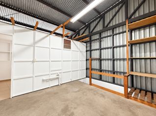 FOR RENT OR SALE: COMMERCIAL PROPERTY IN MORAVIA in San Vicente, Moravia, San José — $3,000 - Photo 4 of 16