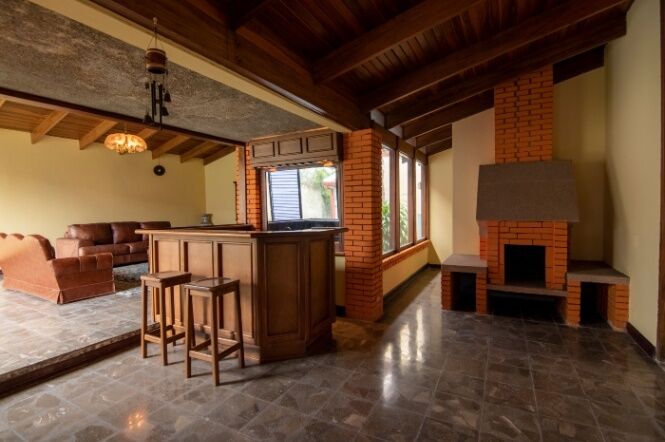 VENTA DE CASA, SAN JOSÉ, MORAVIA, LOS COLEGIOS  en La Trinidad, Moravia, San José — ₡ 257 000 000