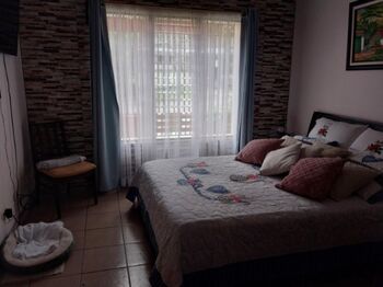 Venta de propiedad de 2 apartamentos para inversión en ciudad colon  25-1288 in Colón, Mora, San José — $230,000 - Photo 5 of 10