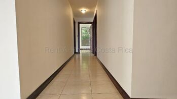 Apartamento venta en Altos de Mayorca, Escazú in San Rafael, Escazú, San José — $290,000 - Photo 5 of 14