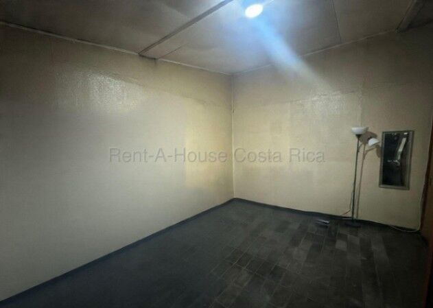CASA EN VENTA EN HATILLO 2 SAN JOSÈ en Hatillo, San José — ₡ 89 000 000