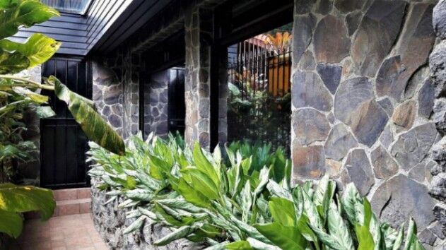 Se vende edificio comercial de 2 plantas en Rhormoser 24-1609 en Pavas, San José — $600,000