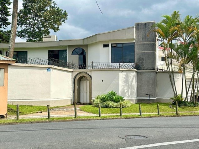 Alquiler de Casa Comercial en Curridabat-Granadilla. RAH 26-1927 in Granadilla, Curridabat, San José — $3,200