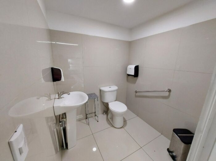 Alquiler de Edificio en Carmen, San José. RAH 25-1217 in Carmen, San José — $17,000