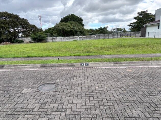 Se venden 2 lotes en Condominio en La Guácima de Alajuela in Guácima, Alajuela — $100,000