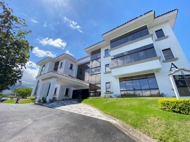 Oficina en venta en Santa Ana, Oficentro corporativo, 5PDC9615379 en Pozos, Santa Ana, San José — $725,000
