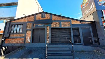 Venta de Local Comercial en Montes de Oca-San Pedro. RAH 27-348