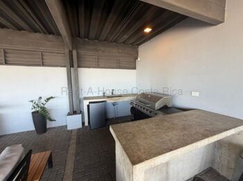 Alquiler de Apartamento en Pozos de Santa Ana. RAH 26-2164 en Pozos, Santa Ana, San José — $1,000 - Foto 4 de 16