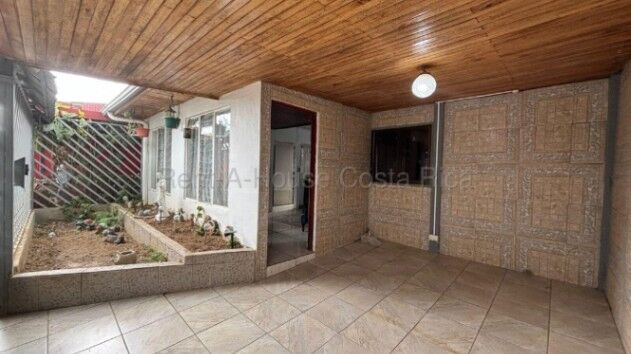 Hermosa casa en venta Concepcion de tres rios en Concepción, La Unión, Cartago — ₡ 48 000 000