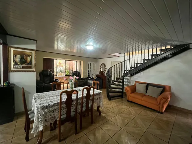 CASA EN VENTA CON 4 APARTAMENTOS INDEPENDIENTES EN BARVA HEREDIA in San Pedro, Barva, Heredia — ₡ 165 000 000 - Photo 2 of 10