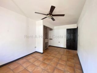 Venta de 2 Apartamentos en Pozos de Santa Ana. RAH 27-531 en Pozos, Santa Ana, San José — 136 500 000 ₡ - Foto 4 de 6