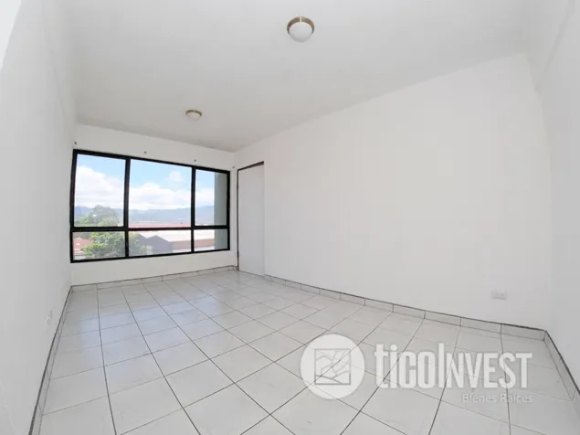 Apartamento a la venta en Curridabat ** 2183 en Curridabat, San José — ₡ 42 000 000 - Foto 2 de 19