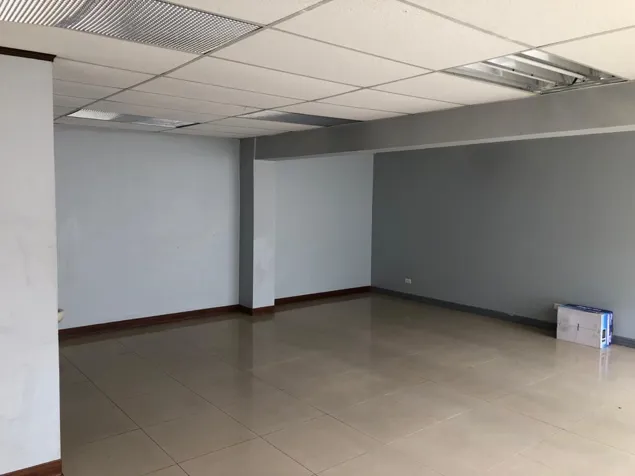 ALQUILER DE OFICINA, SAN JOSE, SABANA SUR en Hospital, San José — $8,760 - Foto 2 de 5