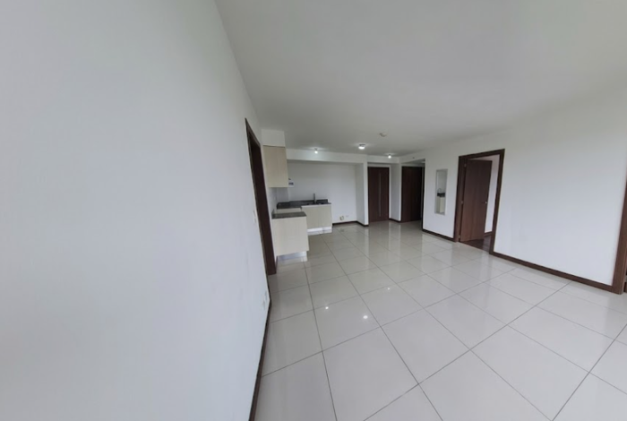 ALQUILER APARTAMENTO AMUEBLADO, URUCA, CONDOMINIO AZENZA TOWER en Uruca, San José — $1,450 - Foto 2 de 17