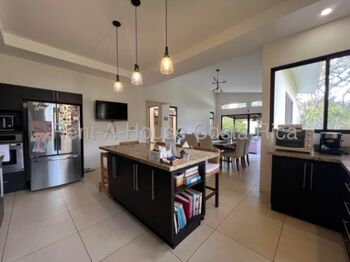 Venta de Casa en Piedades de Santa Ana. en Piedades, Santa Ana, San José — $435,000 - Foto 5 de 17