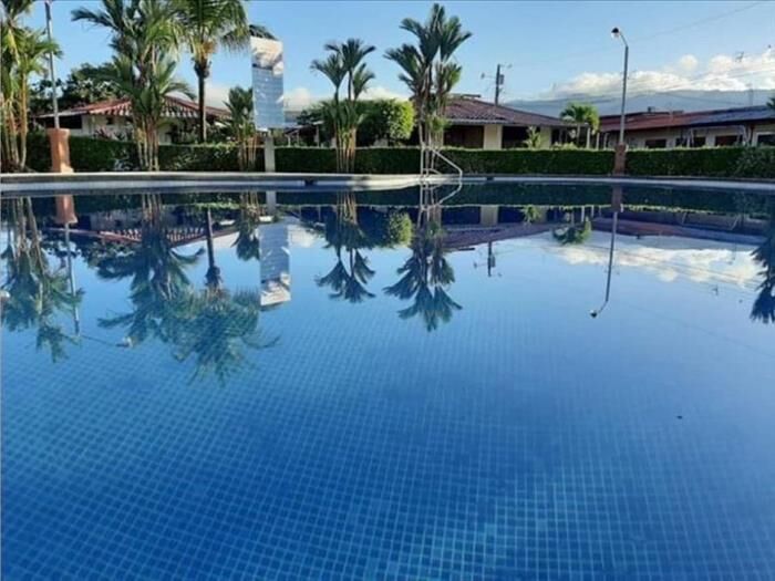 VENTA DE APARTAMENTO AMOBLADO, PUNTARENAS, JACÓ, CONDOMINIO DON PACO en Jacó, Garabito, Puntarenas — $94,000