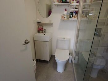 Venta de Apartamento en Curridabat, Granadilla. RAH 25-1282 in Granadilla, Curridabat, San José — $205,600 - Photo 5 of 16