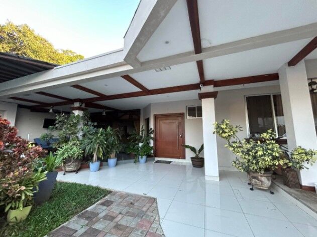 QUINTA EN VENTA, SAN JOSÉ, US$900.000 Cod#24-901 in Colón, Mora, San José — $900,000