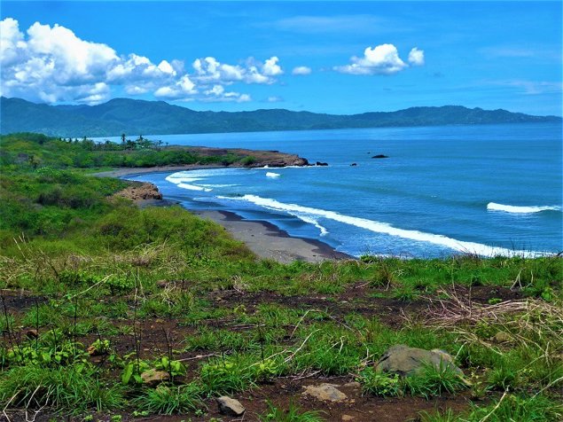 Exclusiva Propiedad Frente al Mar en Playa Bajamar en Jacó, Garabito, Puntarenas — $8,500,000