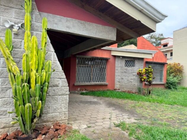 FOR SALE: 1-STORY HOUSE IN ESCAZÚ. in San Rafael, Escazú, San José — $443,000 - Photo 1 of 11