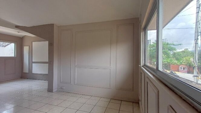 Venta de Casa con Gran Potencial en Montes de Oca in San Pedro, Montes De Oca, San José — $250,000