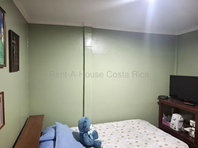 Venta de Casa en San Rafael de Arriba, amplia y funcional #27-525 GS in San Rafael Arriba, Desamparados, San José — $143,500 - Photo 2 of 10
