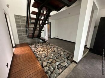 CASA EN VENTA EN RESIDENCIAL PRIVADO SAN MIGUEL -STO DOMINGO HEREDIA in San Miguel, Santo Domingo, Heredia — $380,000 - Photo 4 of 9