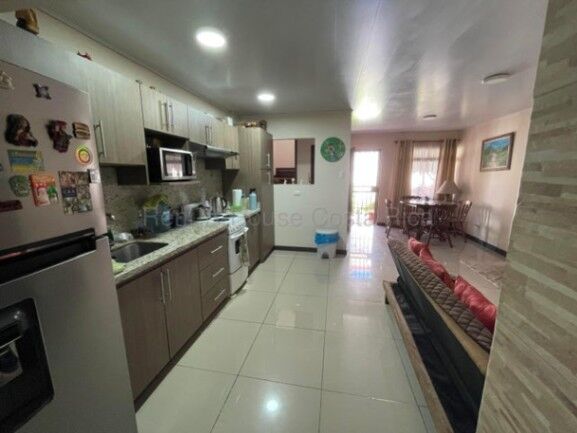 ✨ Acogedora casa en Condominio Capitalino ✨ San José ,Zapote en Zapote, San José — ₡ 76 500 000 - Foto 3 de 16