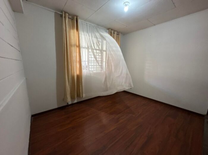 Se vende casa en San Francisco de 2 Ríos San José 26-1213 en San Francisco de Dos Ríos, San José — $211,500